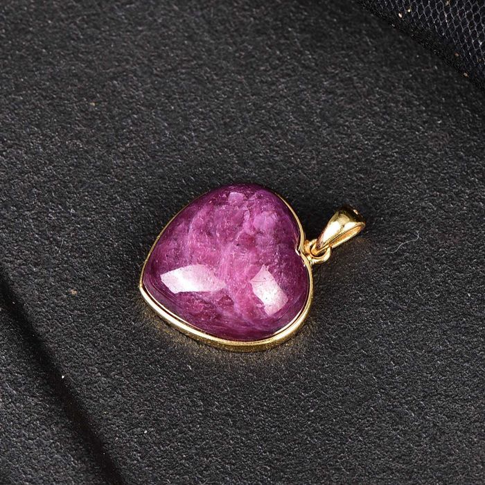 Pendente grande e exclusivo com rubi natural - 9.35 g