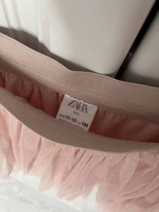 Spodniczka zara 152 tiulowa pudrowa brokat