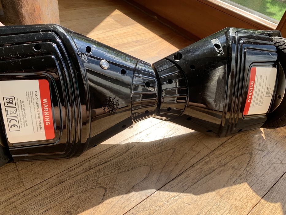 Elektryczna deskorolka SKYMASTER 2 Wheels 8 BT Speaker czarno-czerwony