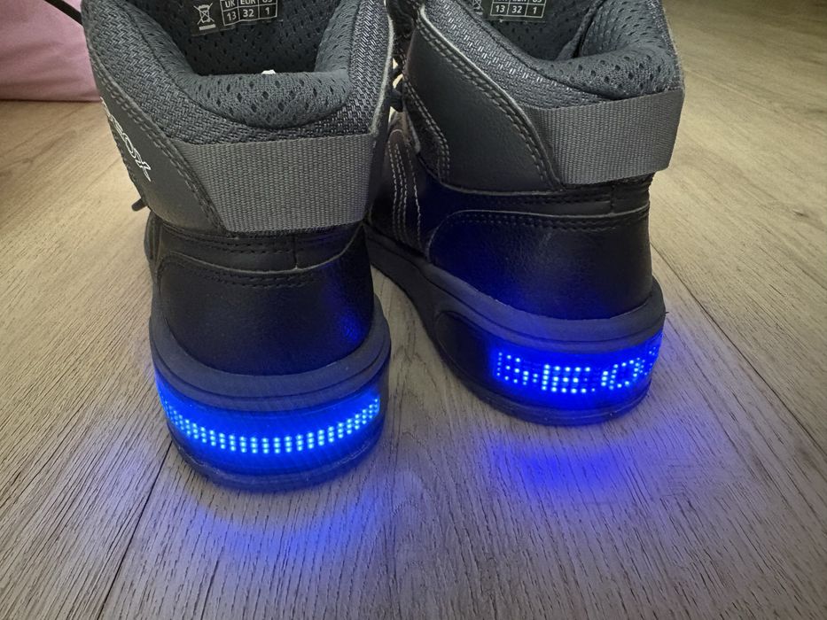 Buty Geox J XLED rozm. 32