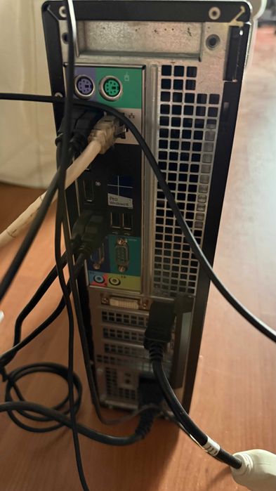 Dell OptiPlex i7 | 32GB RAM | SSD + 2TB | Monitor LG 22"