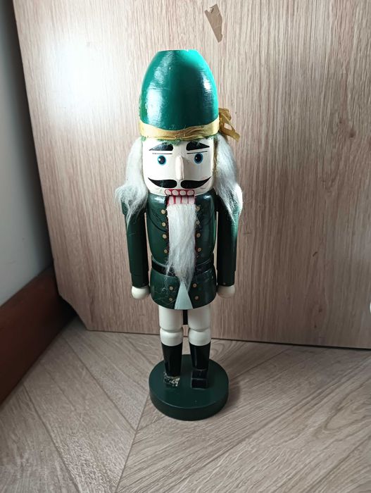 Dziadek drewniany do orzechów figurka żołnierz