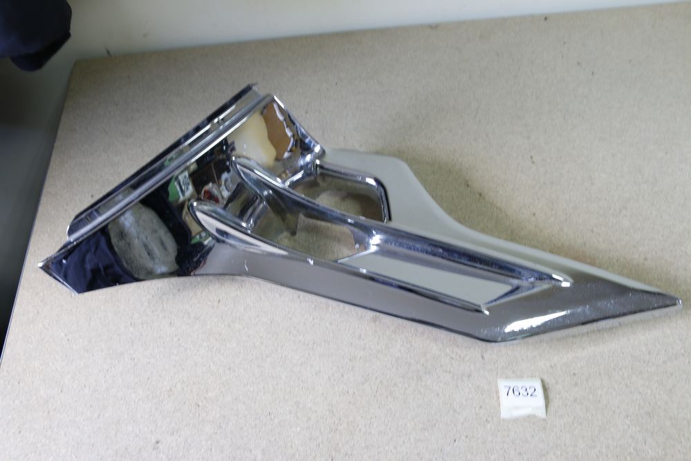 7632 Trójkąt Prawy 12-17  Honda Goldwing Gl1800