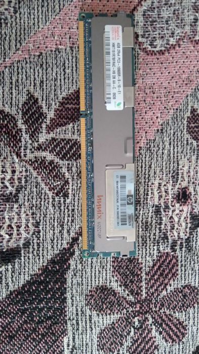 ОЗУ,  память по 4 гигабайта DDR3