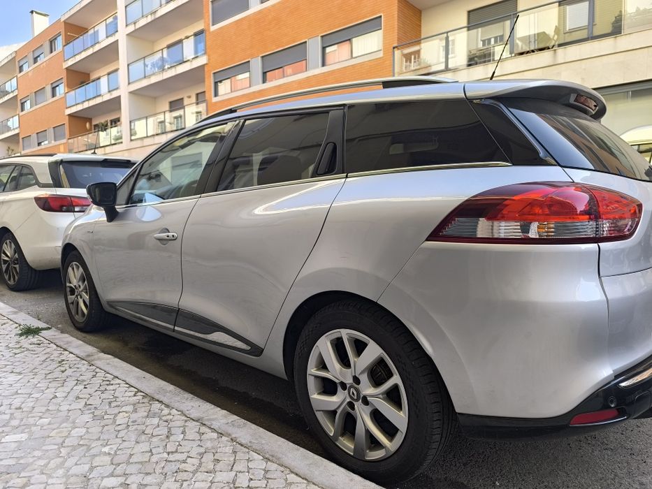 Renault Clio Sport Tourer 1.5 dCi Limited – Económica, Fiável e Muito Estimada