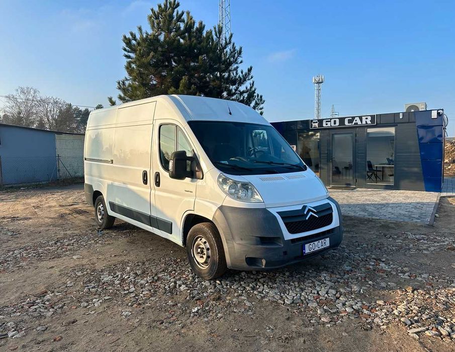 GO CAR wynajem aut dostawczych autolawet busów busa przyczep lawet