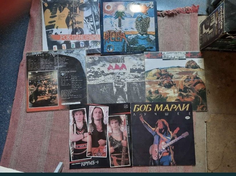 Пластинки времени СССР.