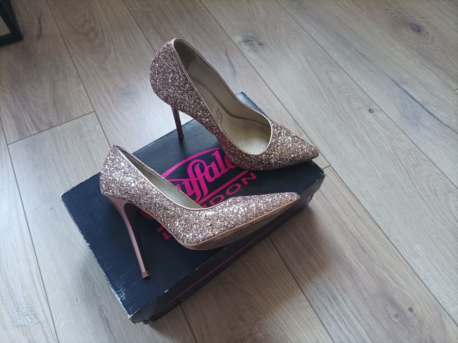 Szpilki brokatowe różowe złoto rozm. 37  stan bardzo dobry