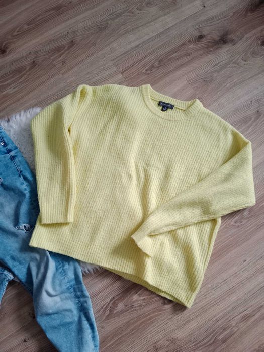 Żółty sweterek primark