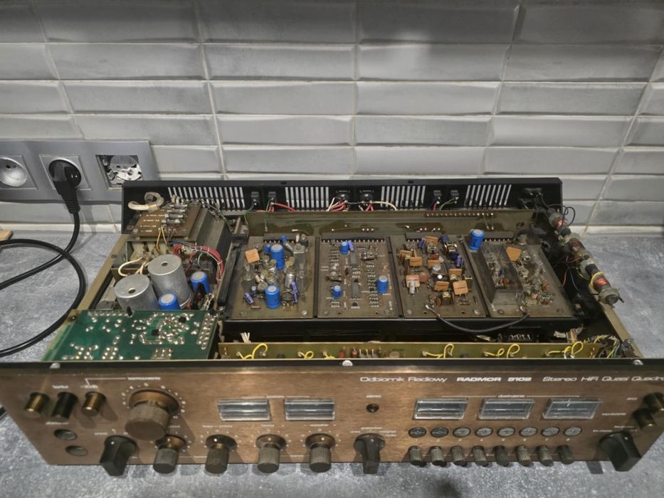 Amplituner Radmor 5102 !!!