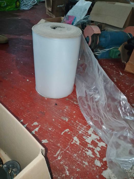 Продам бабину пленки не стрейч 11.5 кг.