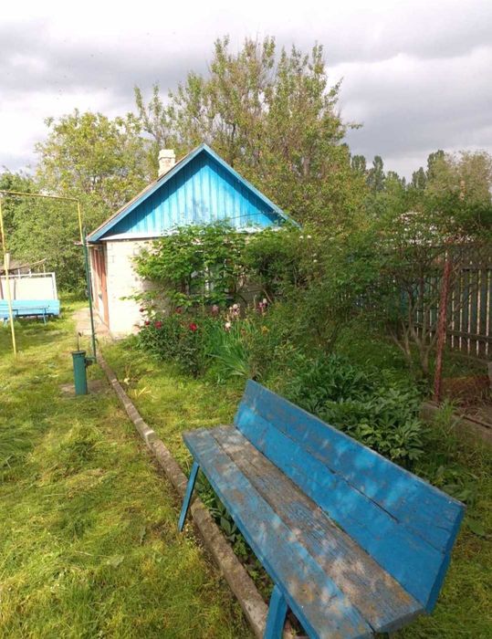 .Продаж доглянутого будинку у Смілі з усіма господарськими спорудами.