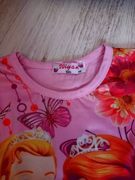 Koszulka księżniczki rozmiar 98