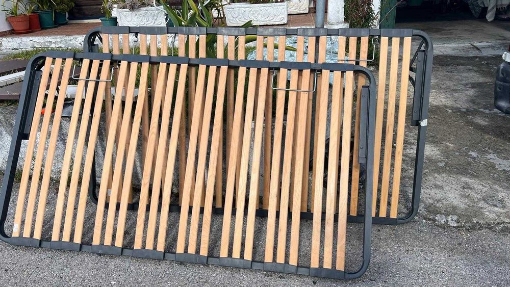 Vendo 2 sommiers em bom estado