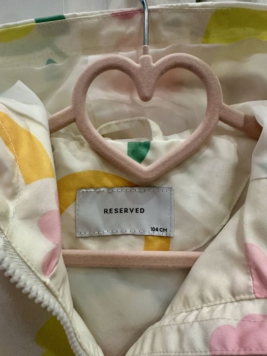 Вітрівка для дівчинки