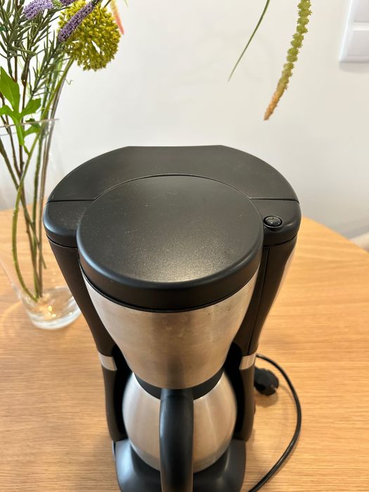 Máquina de Café com Jarra Térmica