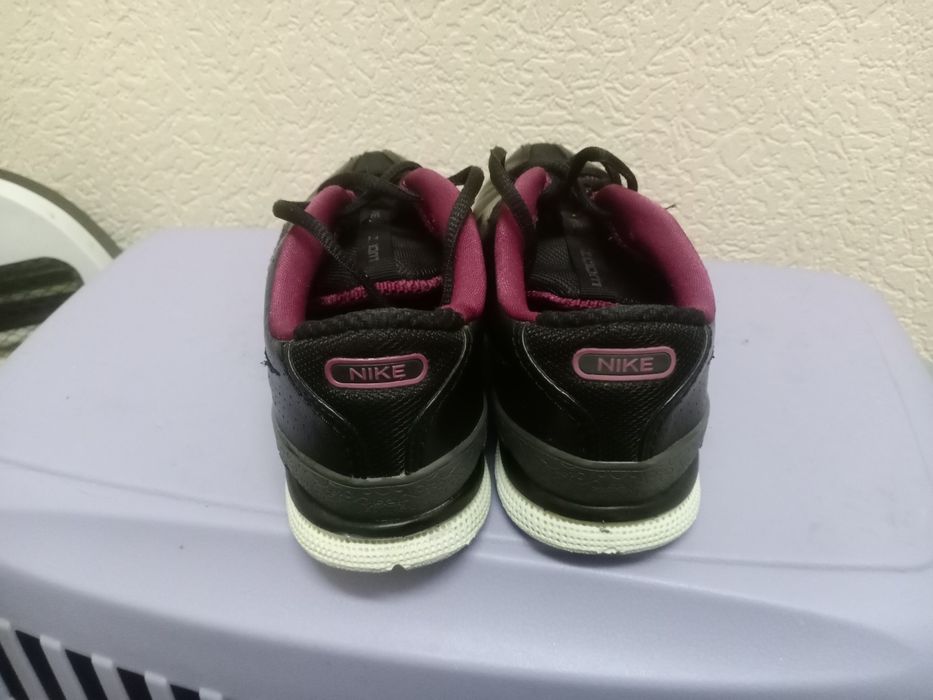 Кроссовки nike zoom.размер 36