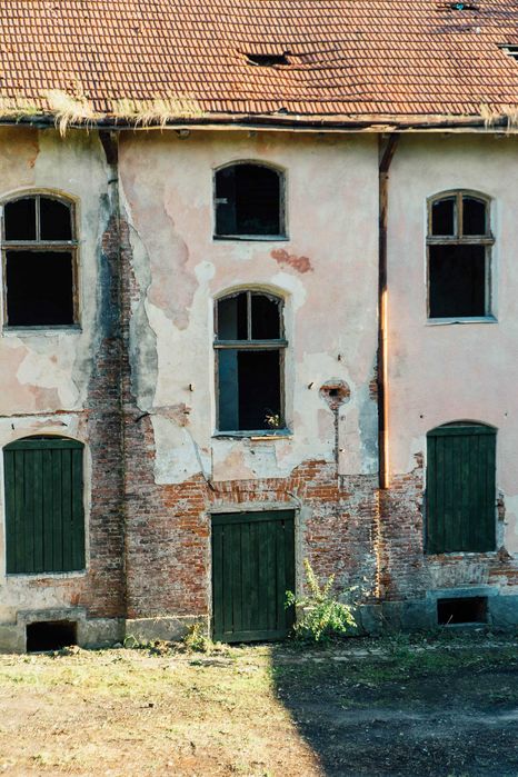 Продаж історичного комплексу біля Львова!