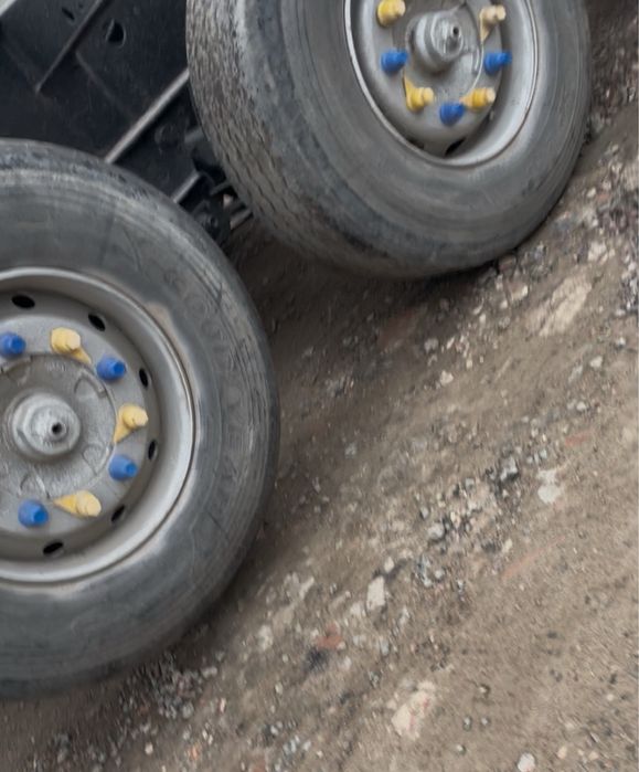 Продається напівпричип крона