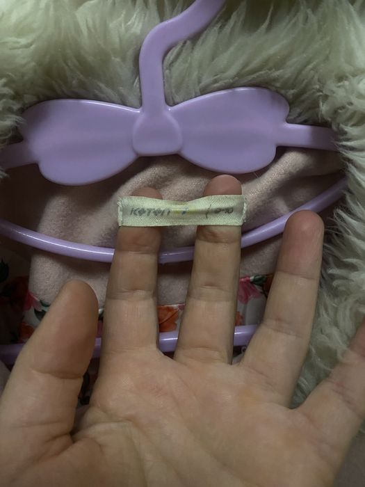 Рожеве пальто для дівчинки 9-10 років