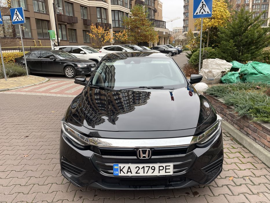 Продам Honda Insight 2019