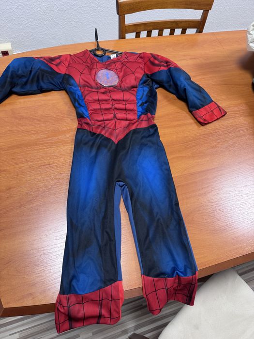 Stroj spiderman 110-116