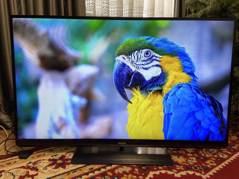 Телевізор Philips 47pfl6057K/4Ambilight/3D/100Гц