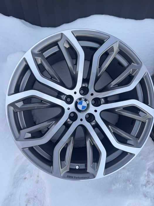 Продам оригінальні різноширокі R21 титани BMW 375 стиль