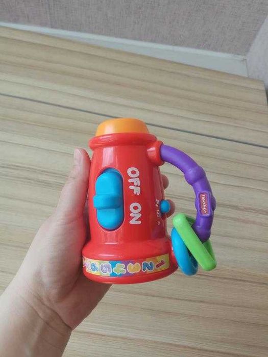 Fisher Price пірамідка, ноутбук, ліхтарик