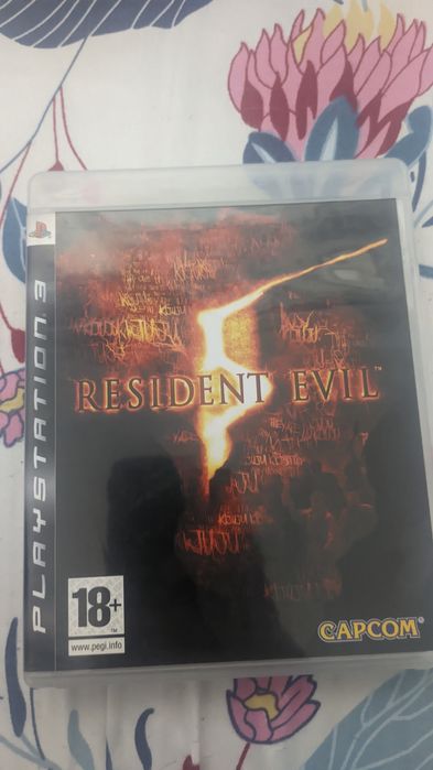 Residente evil 5 PS3 em bom estado