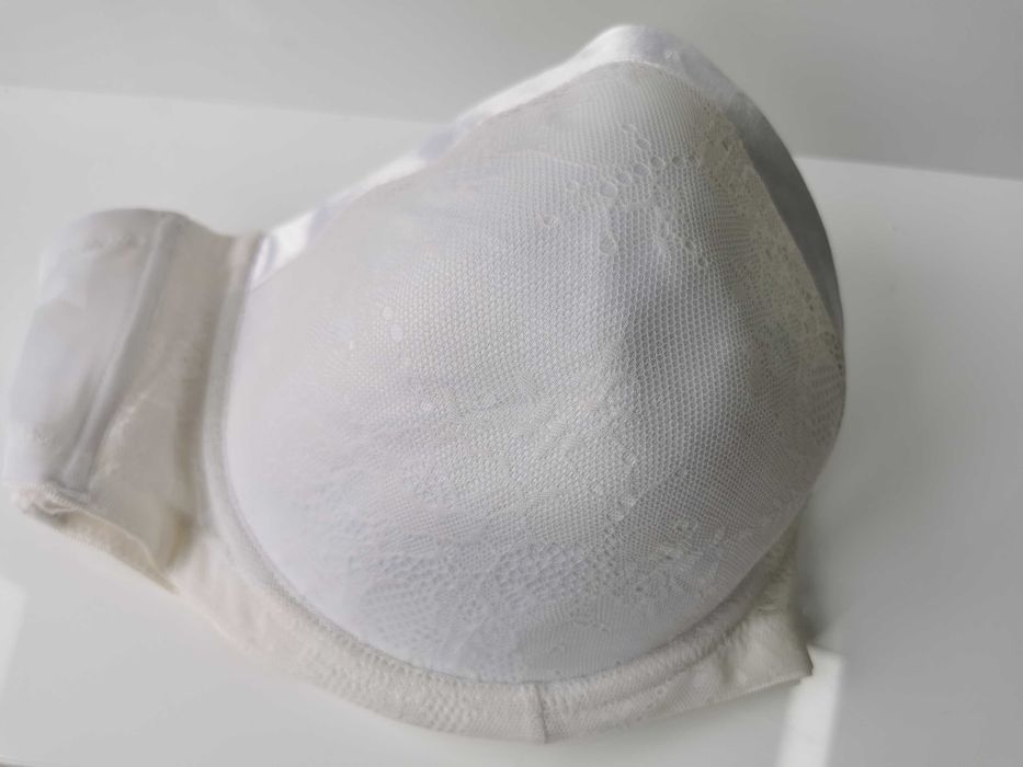 Biustonosz 90G
90G·Nowy bez metki·Secret Possessions
