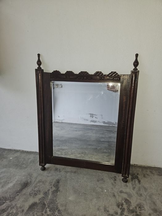 Vendo espelho  em madeira