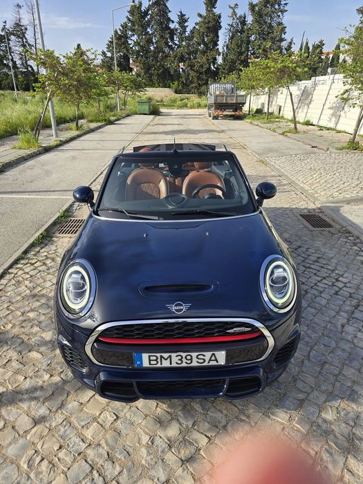 MINI Cabrio John Cooper Works Sport Aut.