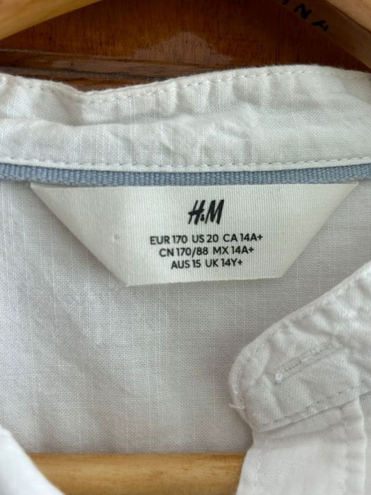 Camisa branca simples