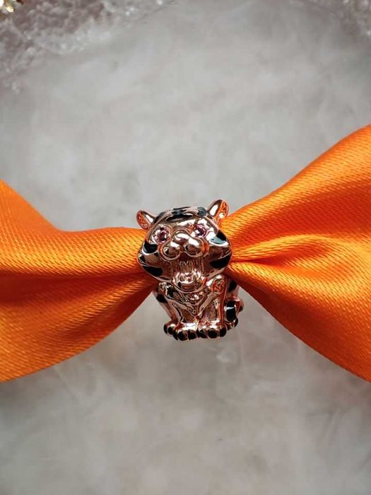 charms zawieszka srebro 925 rose gold Chiński tygrys