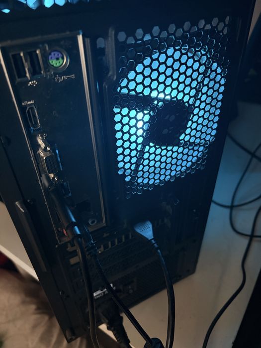 PC Gaming i5-12400F + RX 7600 8GB | 16GB RAM | SSD 1TB  Vendo PC Gaming em excelente estado, pronto a usar
