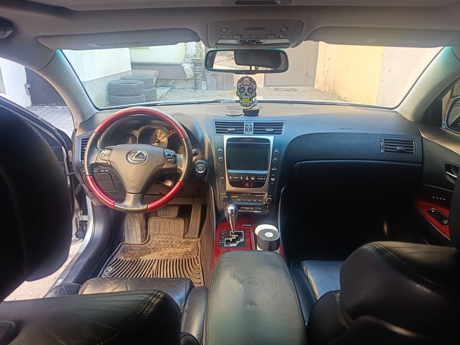 Продам Lexus GS300