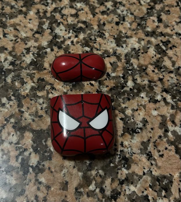 Spider-Man AirPods Case (2nd Generation)64552970068483122