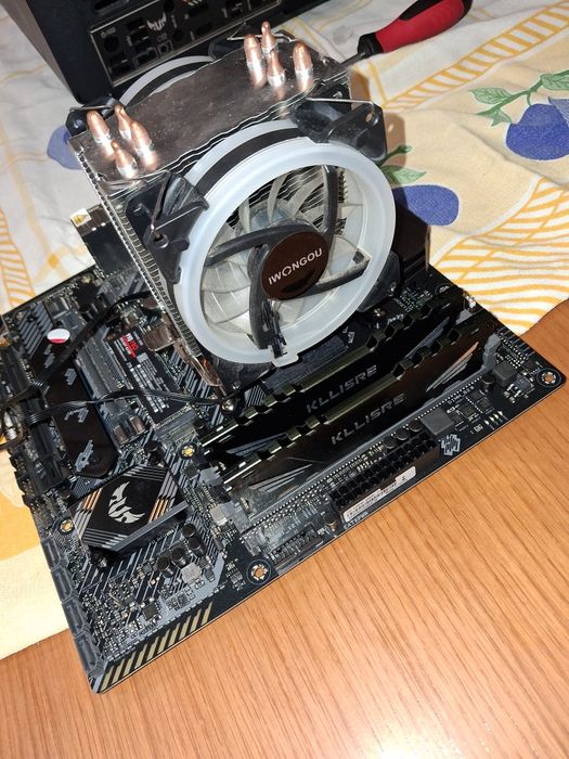 Pc 5600x, gpu 6650xt, motherboard asus tuf gaming b550, 16 gb ddr4, 3200mhz,  m2 ssd 2tb. Colleer, fonte corsair 650  80  plus