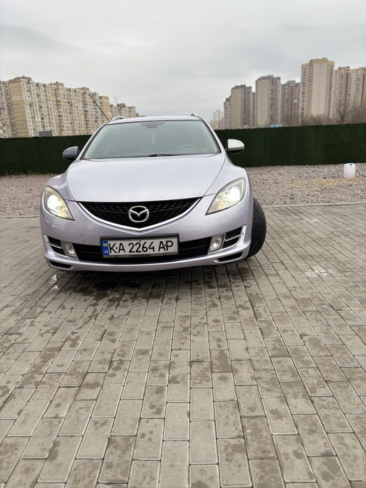 Автомобіль  Мазда 6
