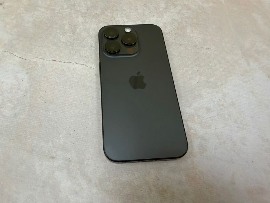 Iphone 15 Pro 256gb neverlock Global Black Titanium 680$