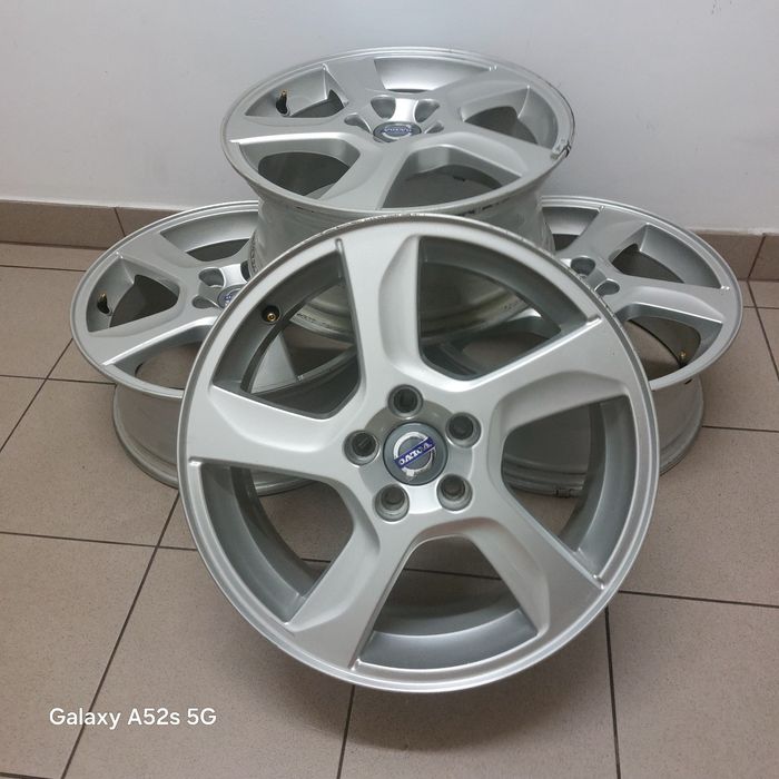 Felgi aluminiowe Volvo V60 S60  7Jx17 et50   31200602