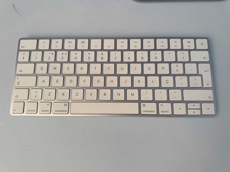 Vendo IMAC 21,5" Retina 4K - 2015 - 1TB - 16GB RAM