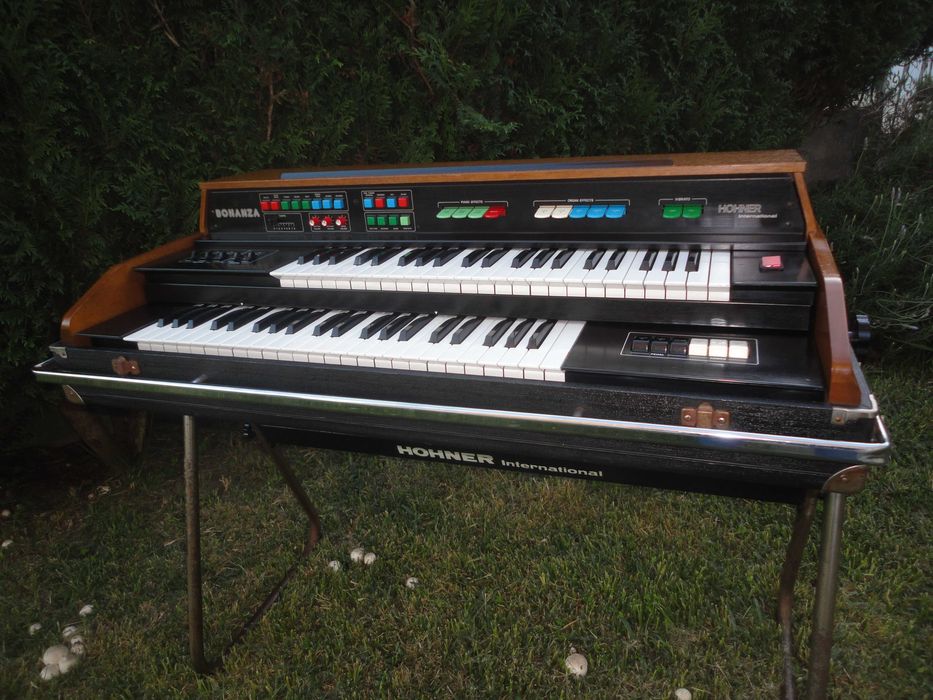 Orgão hohner international bonanza de 1980