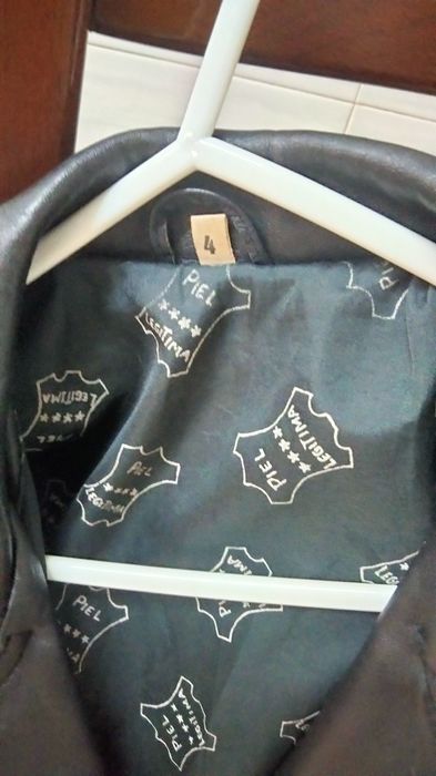 Casaco preto de senhora em pele