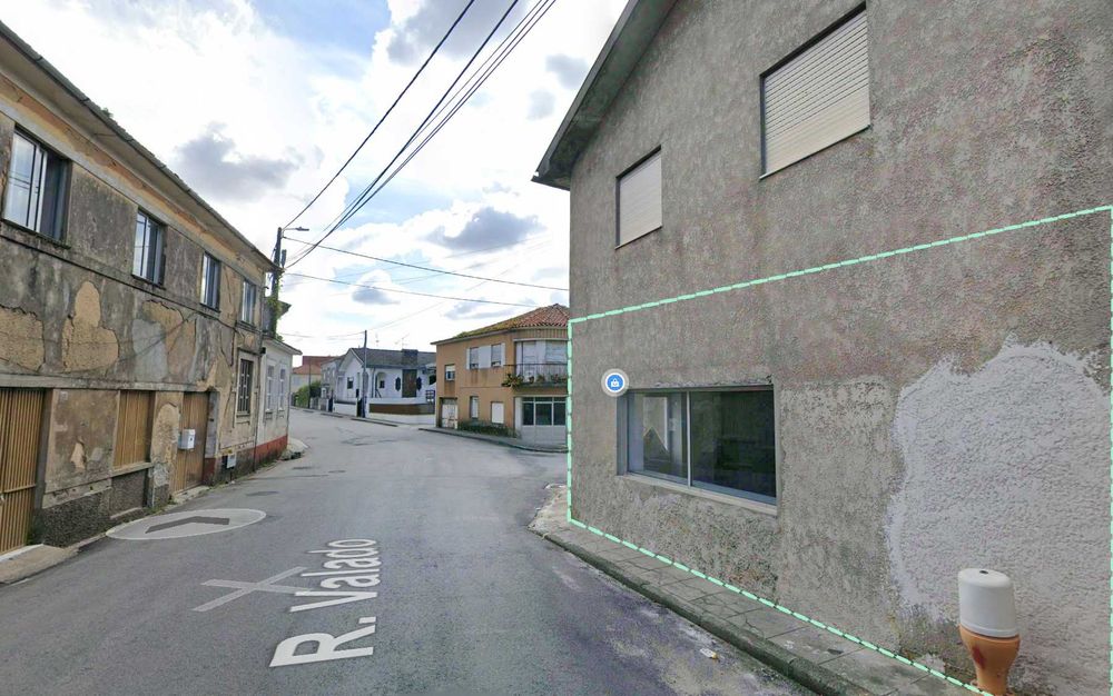 Espaço comercial com 200 m² em rua movimentada – São Paio de Oleiros