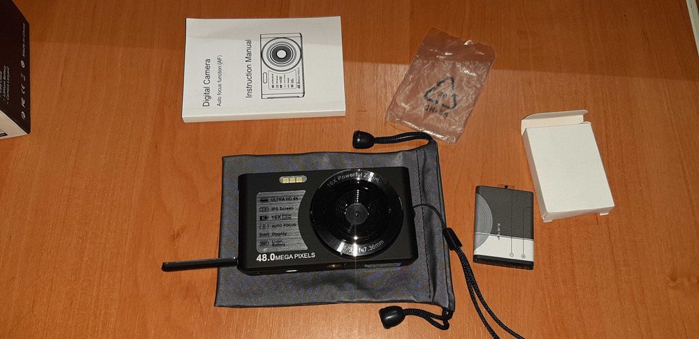 Цифровая камера 4K 48 MP  с SD-картой на 32 ГБ, 16 зумом и автофокусом