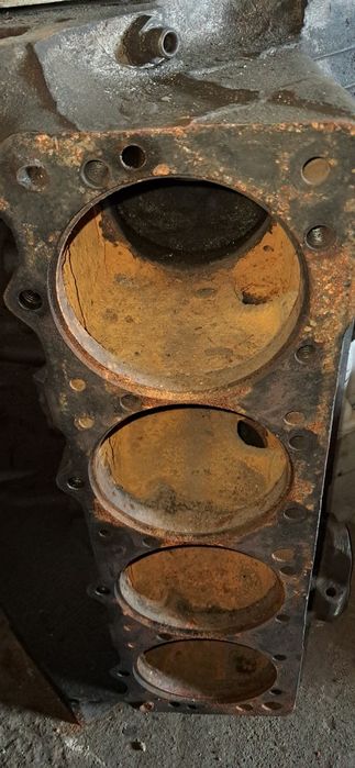 Мотор Зил блок коленвал гбц