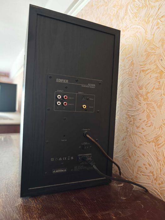 Колонки Edifier R2750DB