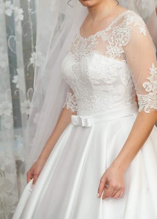 Весільна сукня дуже гарна